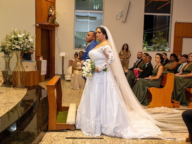 O casamento de William e Alini em Viana, Espírito Santo 24