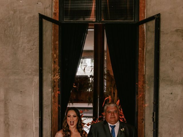 O casamento de André e Léia em Curitiba, Paraná 36