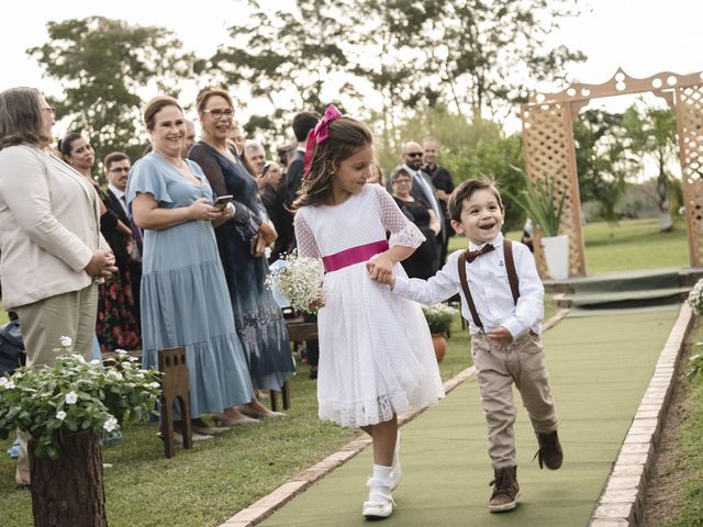 O casamento de Sérgio e Clarissa em Viamão, Rio Grande do Sul 18