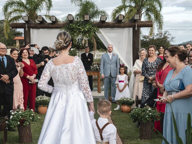 O casamento de Sérgio e Clarissa em Viamão, Rio Grande do Sul 30