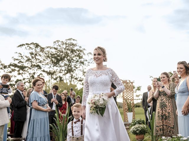 O casamento de Sérgio e Clarissa em Viamão, Rio Grande do Sul 32