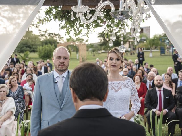 O casamento de Sérgio e Clarissa em Viamão, Rio Grande do Sul 38