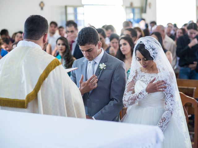 O casamento de Cledilson e Denise em Presidente Olegário, Minas Gerais 14