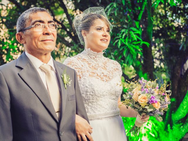 O casamento de Douglays e Sayonarah em Recife, Pernambuco 7