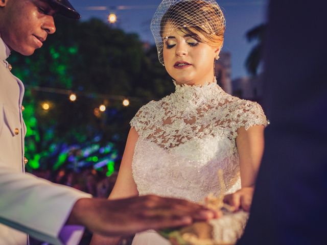 O casamento de Douglays e Sayonarah em Recife, Pernambuco 12