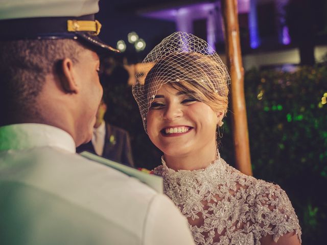 O casamento de Douglays e Sayonarah em Recife, Pernambuco 15