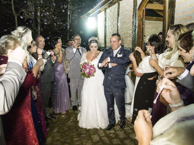 O casamento de Alexandre e Melaine em Santo Antônio do Pinhal, São Paulo Estado 13