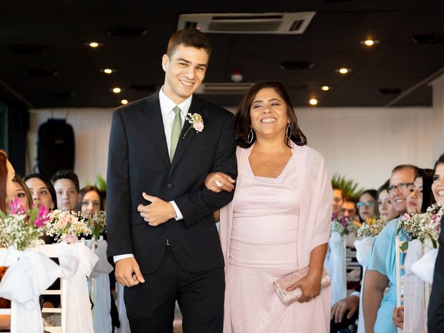 O casamento de Andre e Brenda em Itapema, Santa Catarina 37