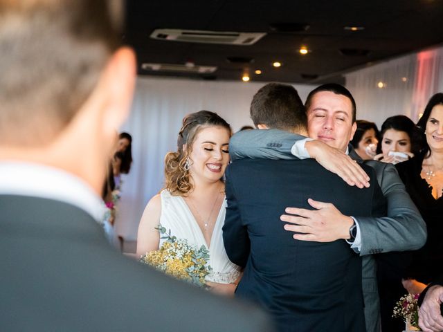 O casamento de Andre e Brenda em Itapema, Santa Catarina 57