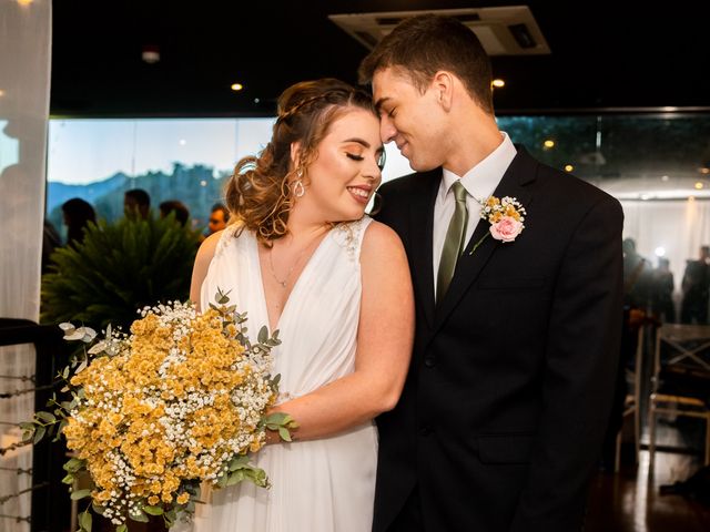O casamento de Andre e Brenda em Itapema, Santa Catarina 74