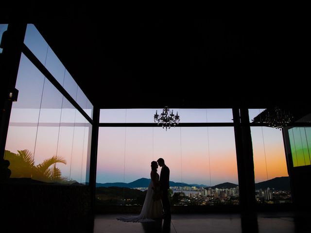 O casamento de Andre e Brenda em Itapema, Santa Catarina 79
