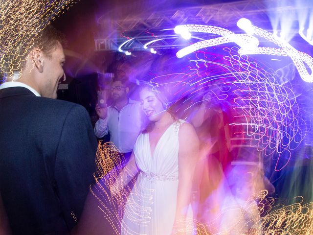 O casamento de Andre e Brenda em Itapema, Santa Catarina 96