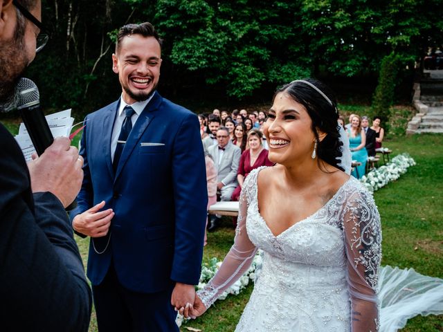 O casamento de Alex e Julia em Curitiba, Paraná 37