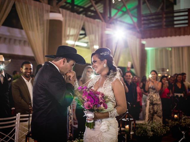 O casamento de Vinicius e Kamila em Cáceres, Mato Grosso 15