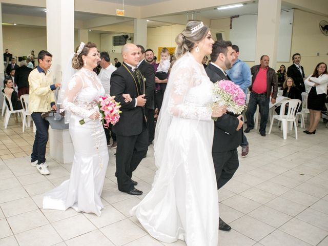 O casamento de Lucas e Marilia em Palhoça, Santa Catarina 32