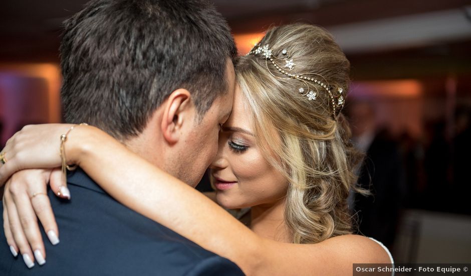 O casamento de Ricardo e Francine em Porto Alegre, Rio Grande do Sul