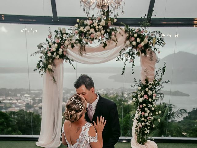 O casamento de Anegelo e Leticia em Florianópolis, Santa Catarina 2