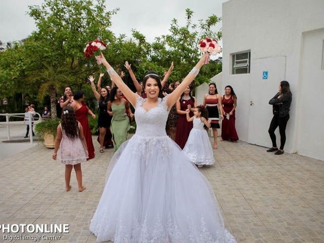 O casamento de Denis e Marisa em Cotia, São Paulo Estado 32