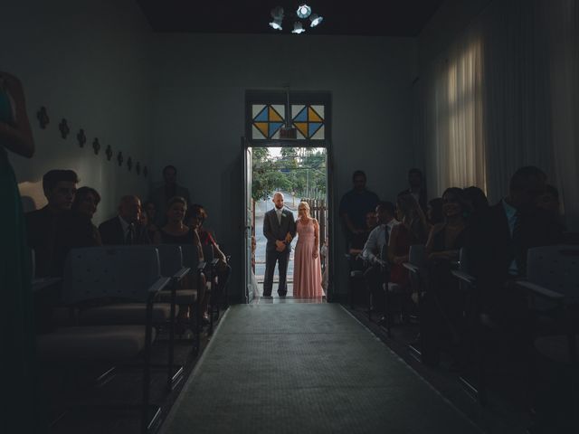 O casamento de Rafael e Alini em Gaspar, Santa Catarina 11