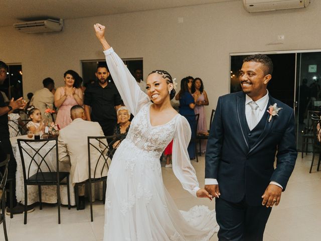 O casamento de Gabriel França  e Irene França  em Santa Luzia, Minas Gerais 32