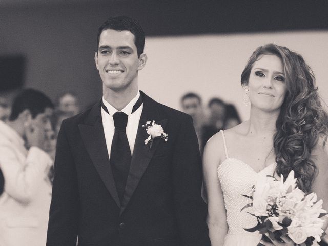 O casamento de Guilherme e Marina em Uberlândia, Minas Gerais 24