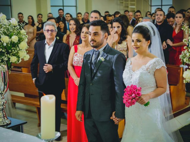 O casamento de Lucas e Thuany em Ubiratã, Paraná 16