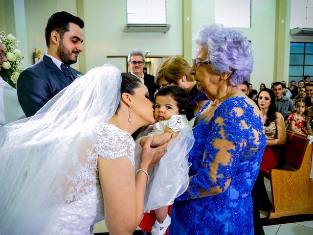 O casamento de Lucas e Thuany em Ubiratã, Paraná 30