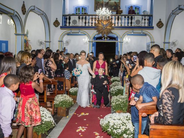 O casamento de Fabiano e Jennifer em Jaboticatubas, Minas Gerais 24