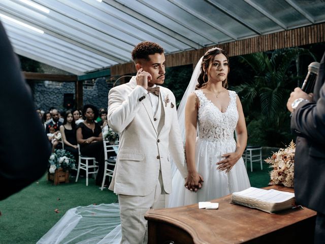 O casamento de Kayque e Julia em Embu, São Paulo 42