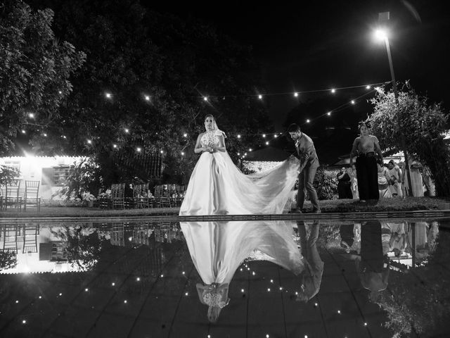 O casamento de Thiago e Priscila em São Gonçalo, Rio de Janeiro 17