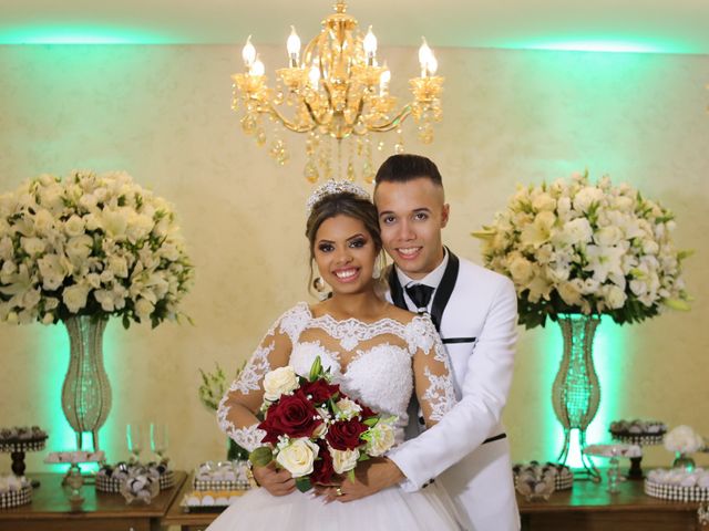 O casamento de Weslley e Ariane em Carapicuíba, São Paulo Estado 87