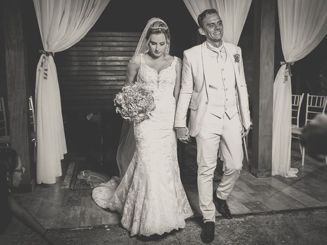 O casamento de Alexandre e Carolina em São José dos Campos, São Paulo Estado 38