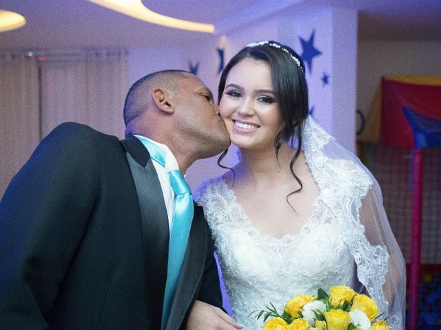 O casamento de Michael e Letícia em Carapicuíba, São Paulo Estado 33