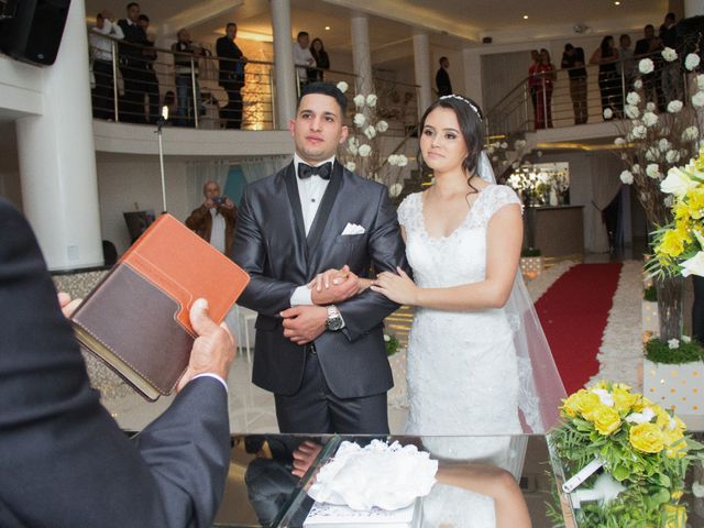 O casamento de Michael e Letícia em Carapicuíba, São Paulo Estado 38