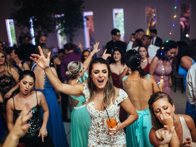 O casamento de Alan e Jenny em Porto Alegre, Rio Grande do Sul 162