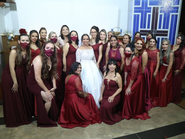 O casamento de Ezio  e Ivanete em Minaçu, Goiás 4