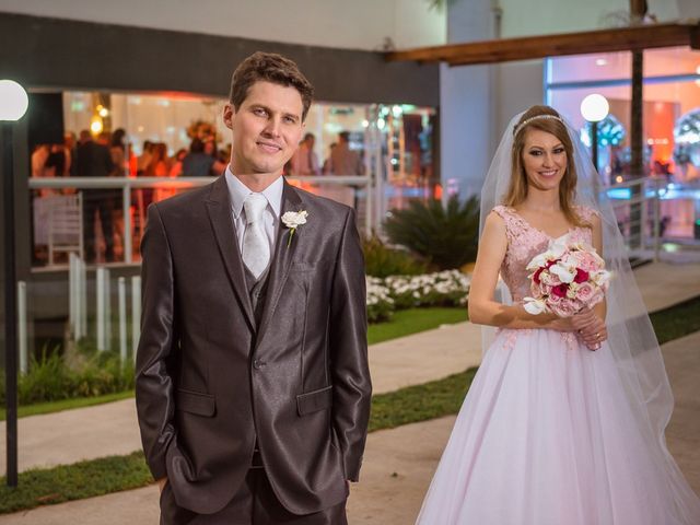 O casamento de Alan e Michele em Joinville, Santa Catarina 35