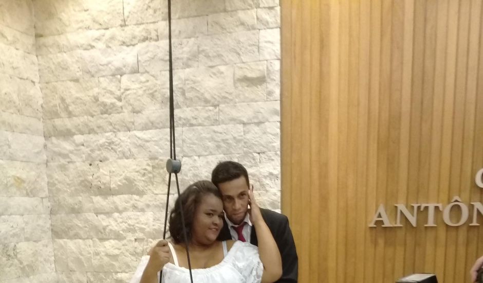 O casamento de Adriano e Alana em Goiás, Goiás