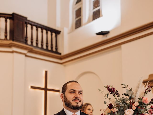 O casamento de Lucas e Camila em Curitiba, Paraná 28