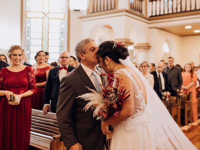 O casamento de Lucas e Camila em Curitiba, Paraná 31