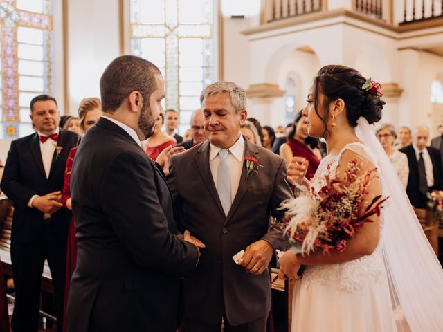 O casamento de Lucas e Camila em Curitiba, Paraná 32