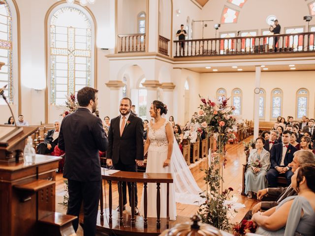 O casamento de Lucas e Camila em Curitiba, Paraná 41