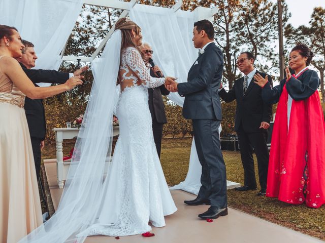 O casamento de Dong e Daniela em Blumenau, Santa Catarina 35