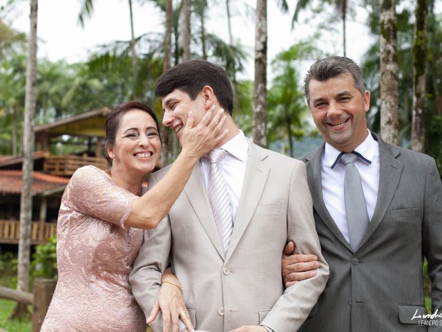 O casamento de Ana  e Mateus em Joinville, Santa Catarina 13