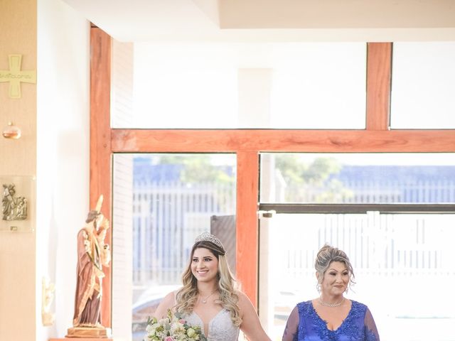 O casamento de Marcos e Anna Gabriele em Taguatinga, Distrito Federal 12