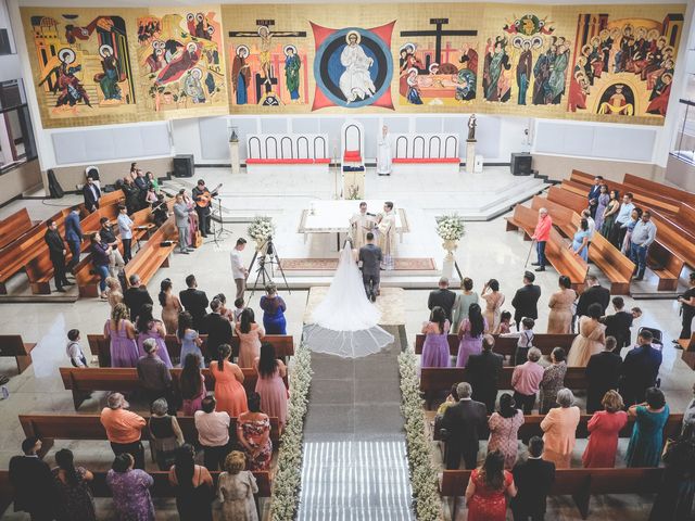 O casamento de Marcos e Anna Gabriele em Taguatinga, Distrito Federal 57