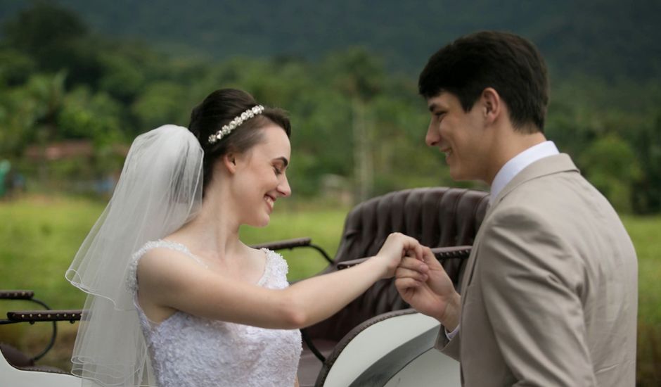 O casamento de Ana  e Mateus em Joinville, Santa Catarina