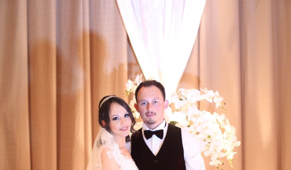 O casamento de Leocir e Bruna em Cascavel, Paraná
