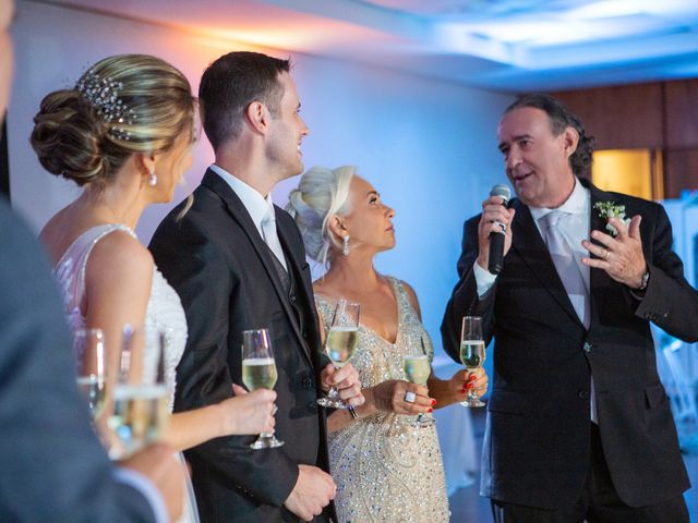 O casamento de Paulo e Marina em Porto Alegre, Rio Grande do Sul 31