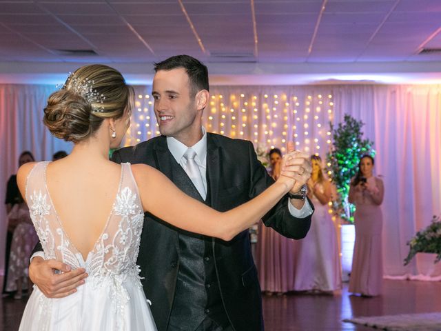 O casamento de Paulo e Marina em Porto Alegre, Rio Grande do Sul 32